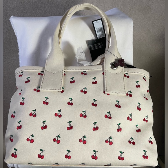 NWT MARC BY MARC JACOBS CHERRY TOTE CANVAS - Picture 2 of 12